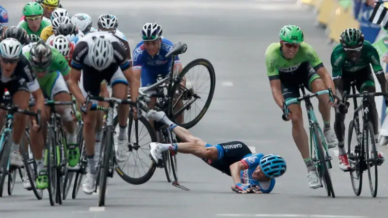 bike-race-crash