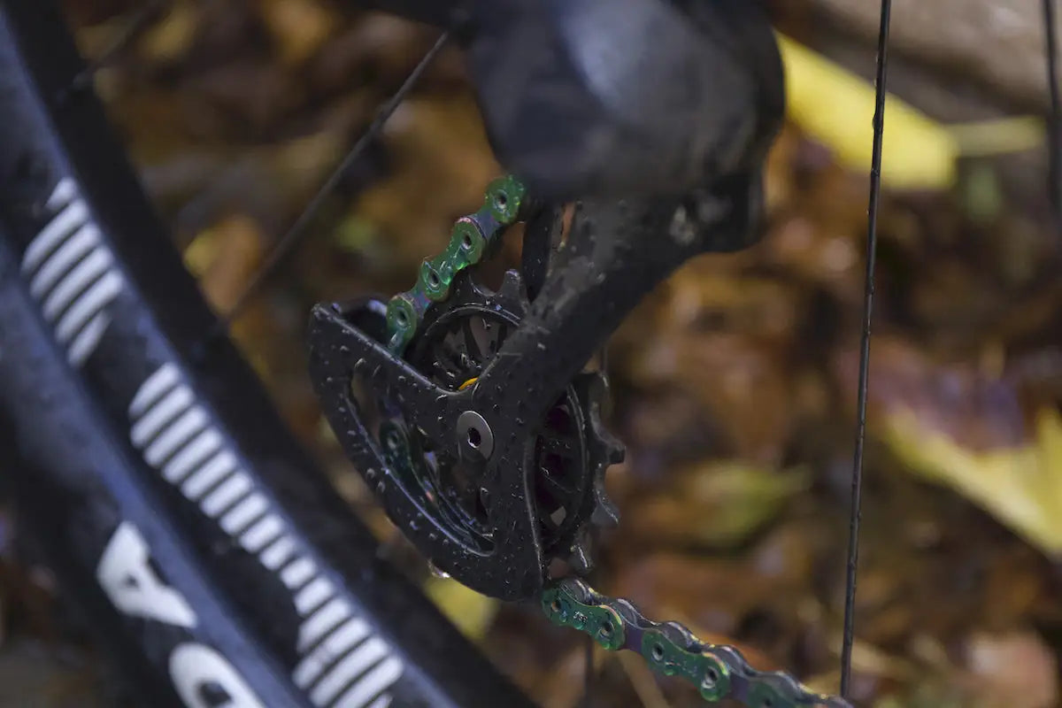 Oversized Derailleur Cages vs. Oversized Pulleys: How to Choose